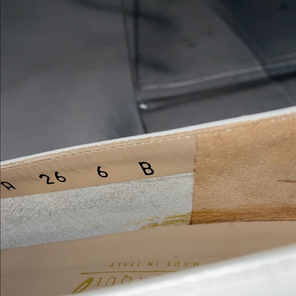 SALVATORE FERRAGAMO VINTAGE LESTA PUMPS FTL-01-108 - Picture 9 of 10